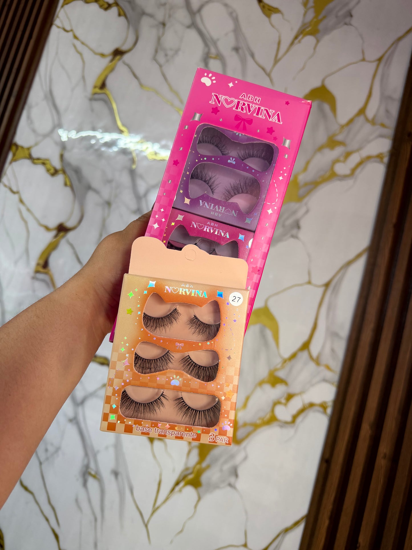 Pestañas Trío Norvina
