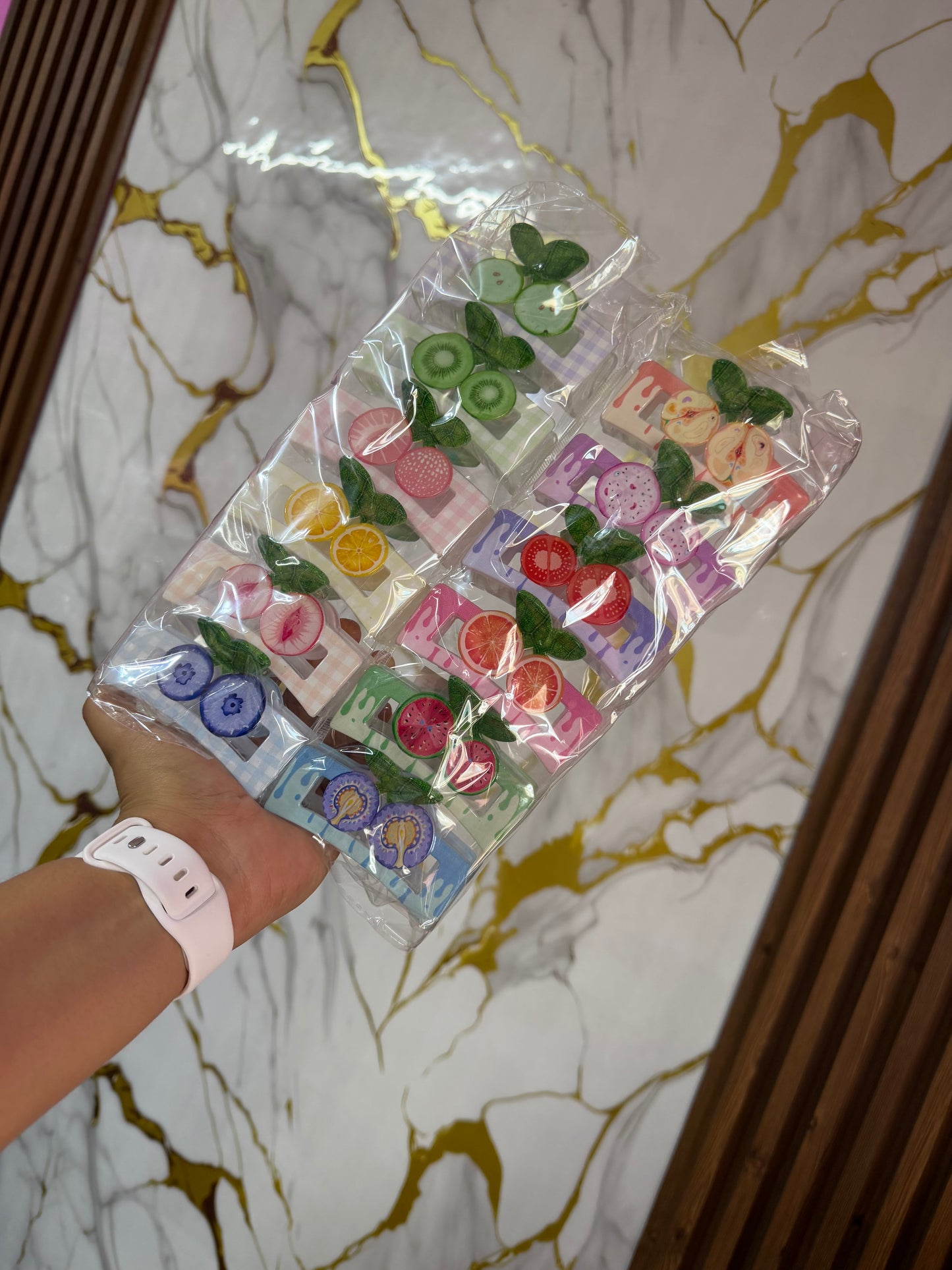 Pinza Frutas