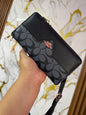 Cartera Coach